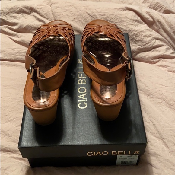 Sandals - Picture 4 of 4